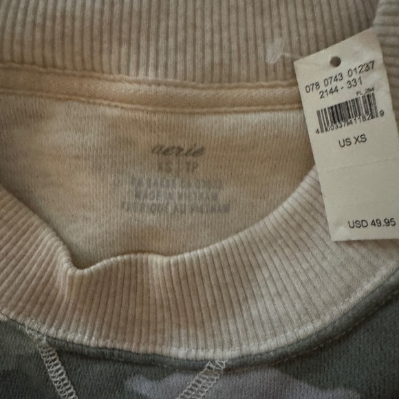 Aerie Oversized Crewneck Camo Sweater size extra small - Picture 4 of 4